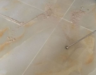 江南瓷砖空鼓维修公司分享粘合剂选择不当在瓷砖铺贴过程中可能导致以下问题
